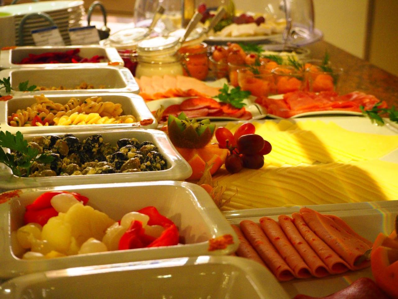 Western Kantstrasse 4* Berlin